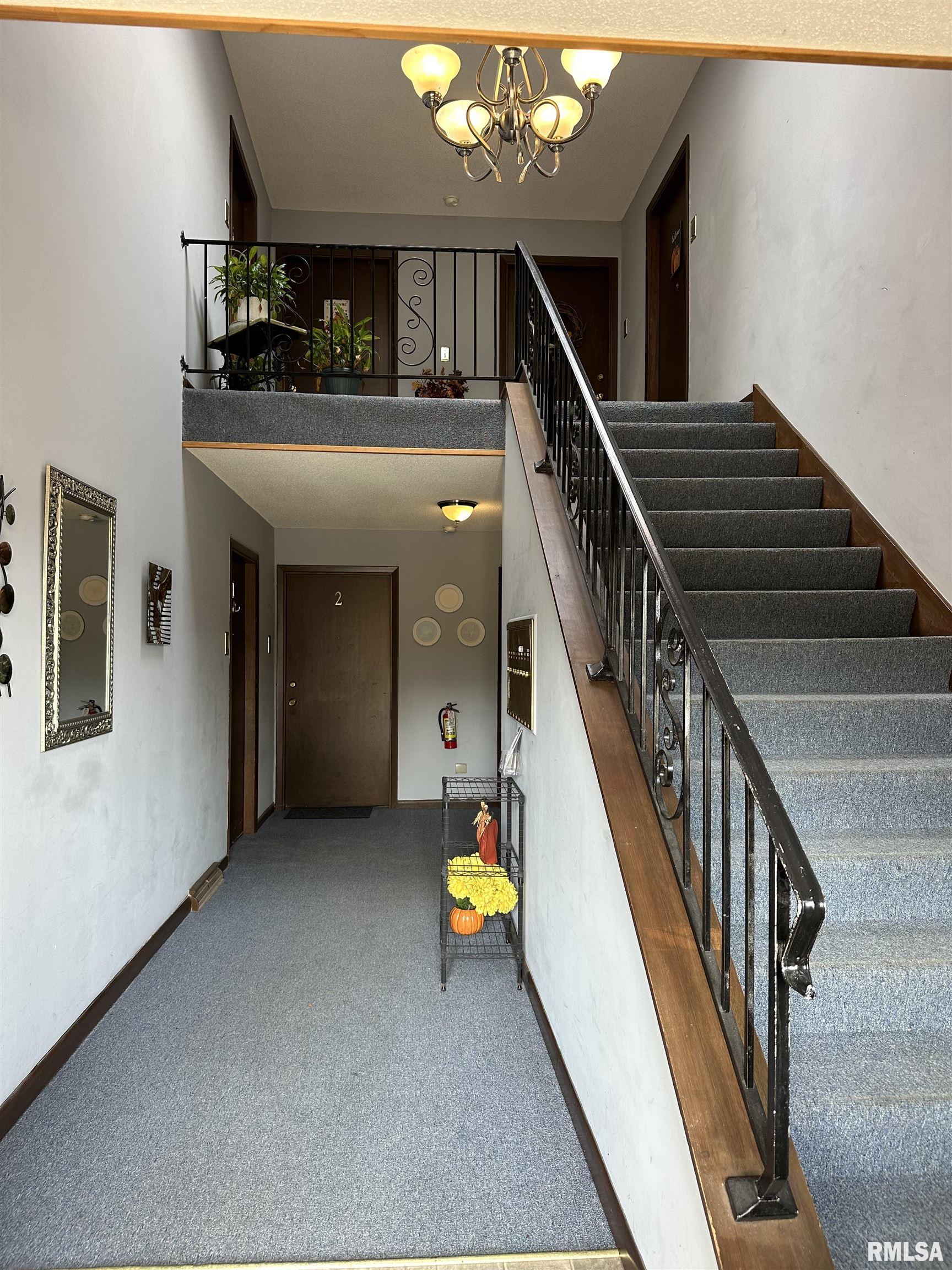 2081 West Monroe Street, Unit 2 Springfield, IL 62704 - Photo 3 of 16 Gallery Image 3