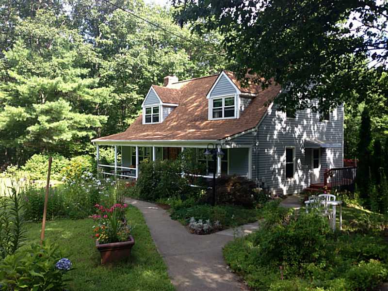 311 Log Road Smithfield, RI 02917 - Photo 1 of 7 Exterior Front.