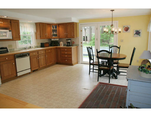 198 Maynard Road Framingham, MA 01701 - Photo 8 of 19 Gallery Image 8