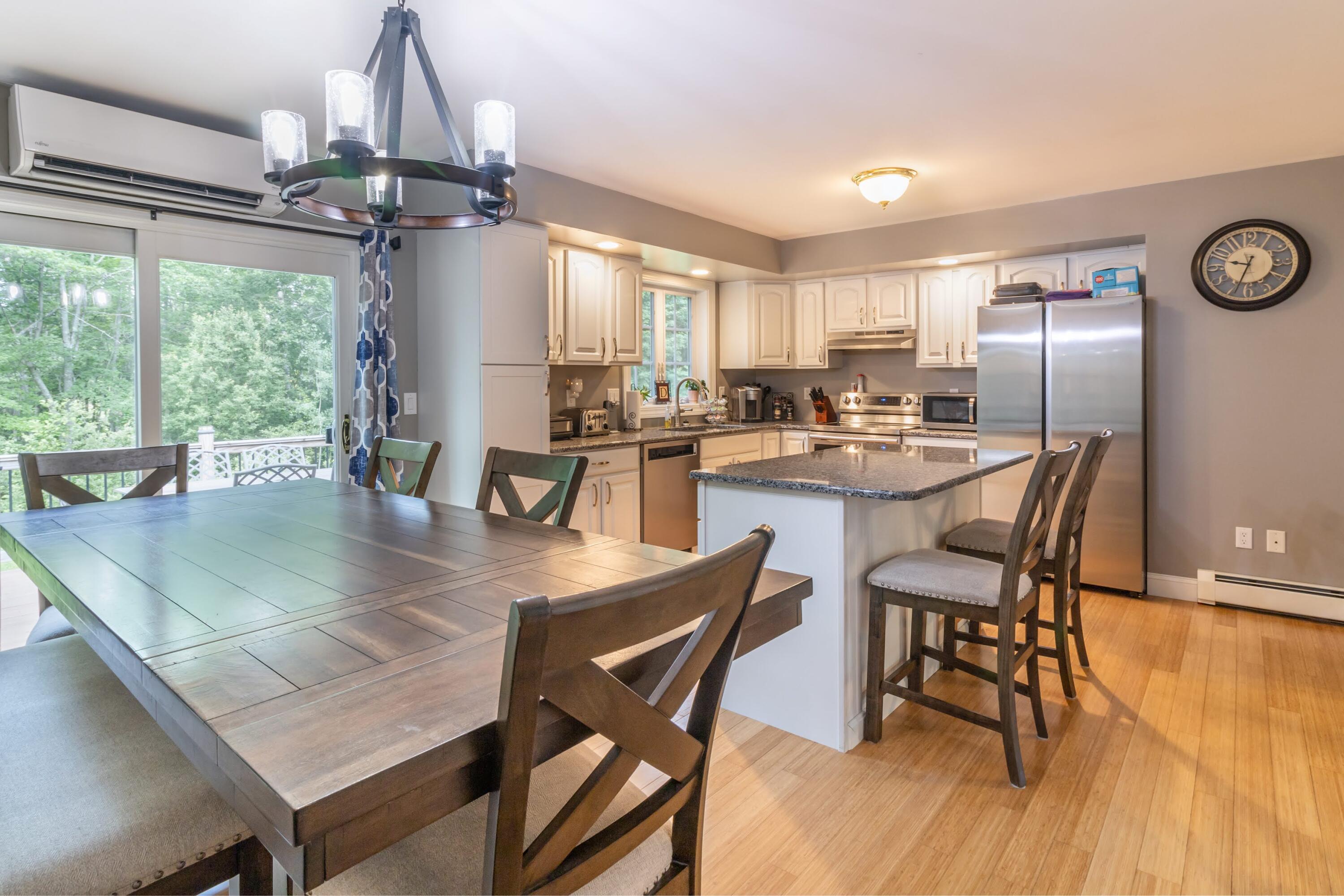 812 Blackstream Road Hermon, ME 04401 - Photo 31 of 52 812 Blackstream Road Interiors-9