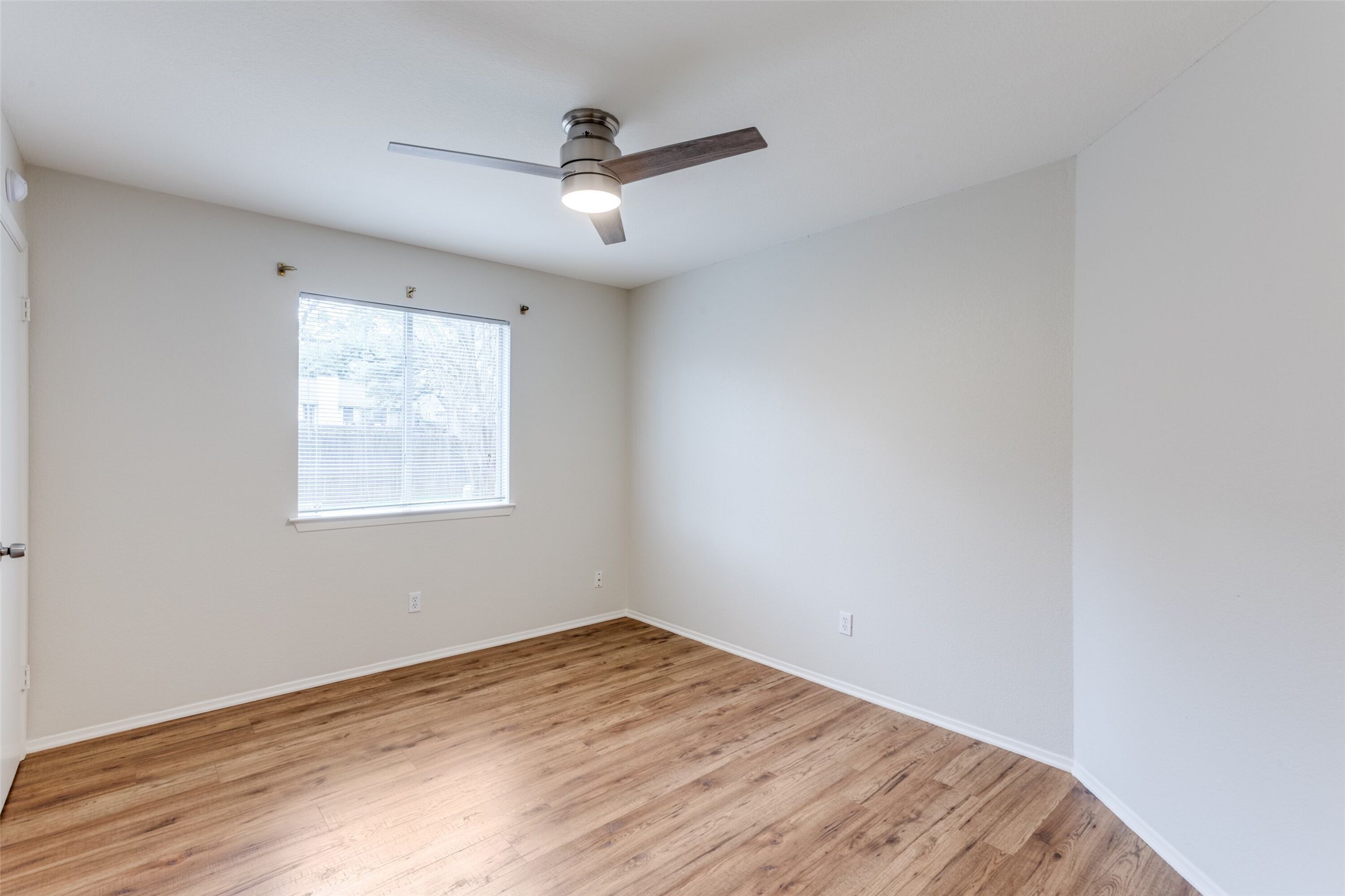 900 Angleton Cove Austin, TX 78748 - Photo 6 of 12