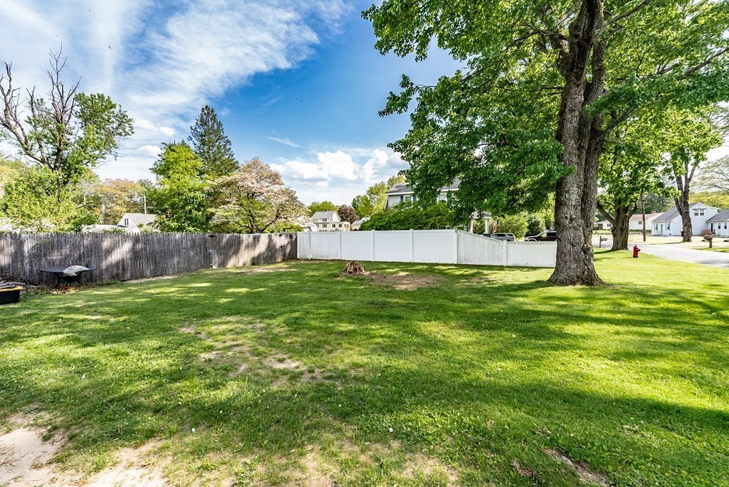 70 Ridgeway Street Westfield, MA 01085 - Photo 13 of 14 Gallery Image 13