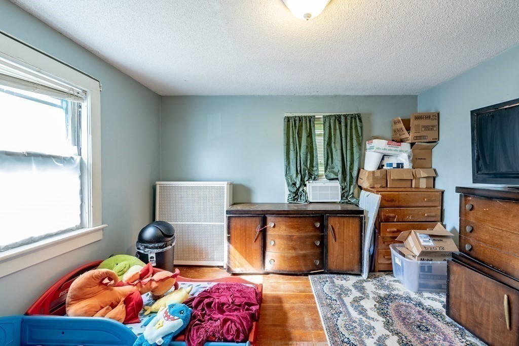 70 Ridgeway Street Westfield, MA 01085 - Photo 9 of 14 Gallery Image 9