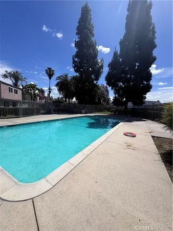 $499,000 | 134 Racquet Club Drive, Compton, CA 90220