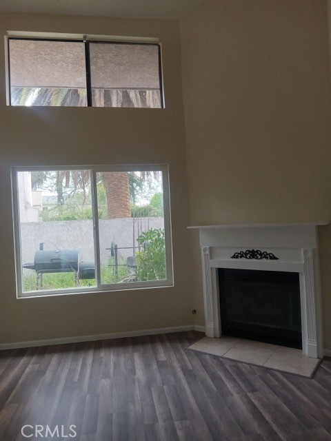 134 Racquet Club Drive Compton, CA 90220 - Photo 8 of 9 Living room Fireplace