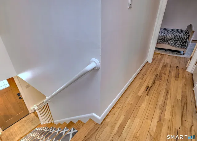 $485,000 | 10 Woodcliff Drive, Simsbury, CT 06070