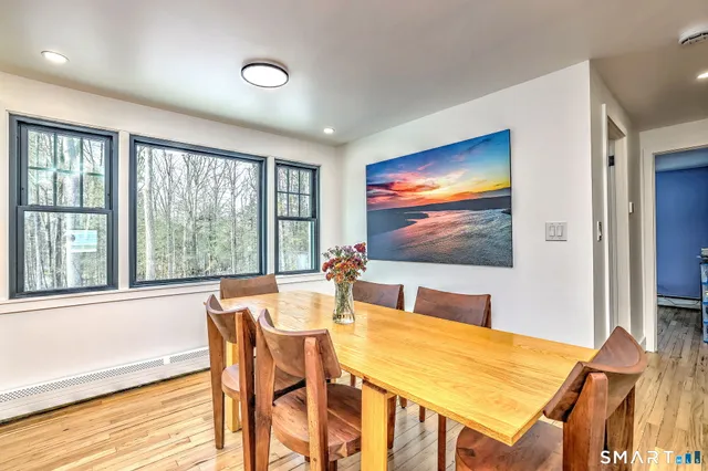 $485,000 | 10 Woodcliff Drive, Simsbury, CT 06070