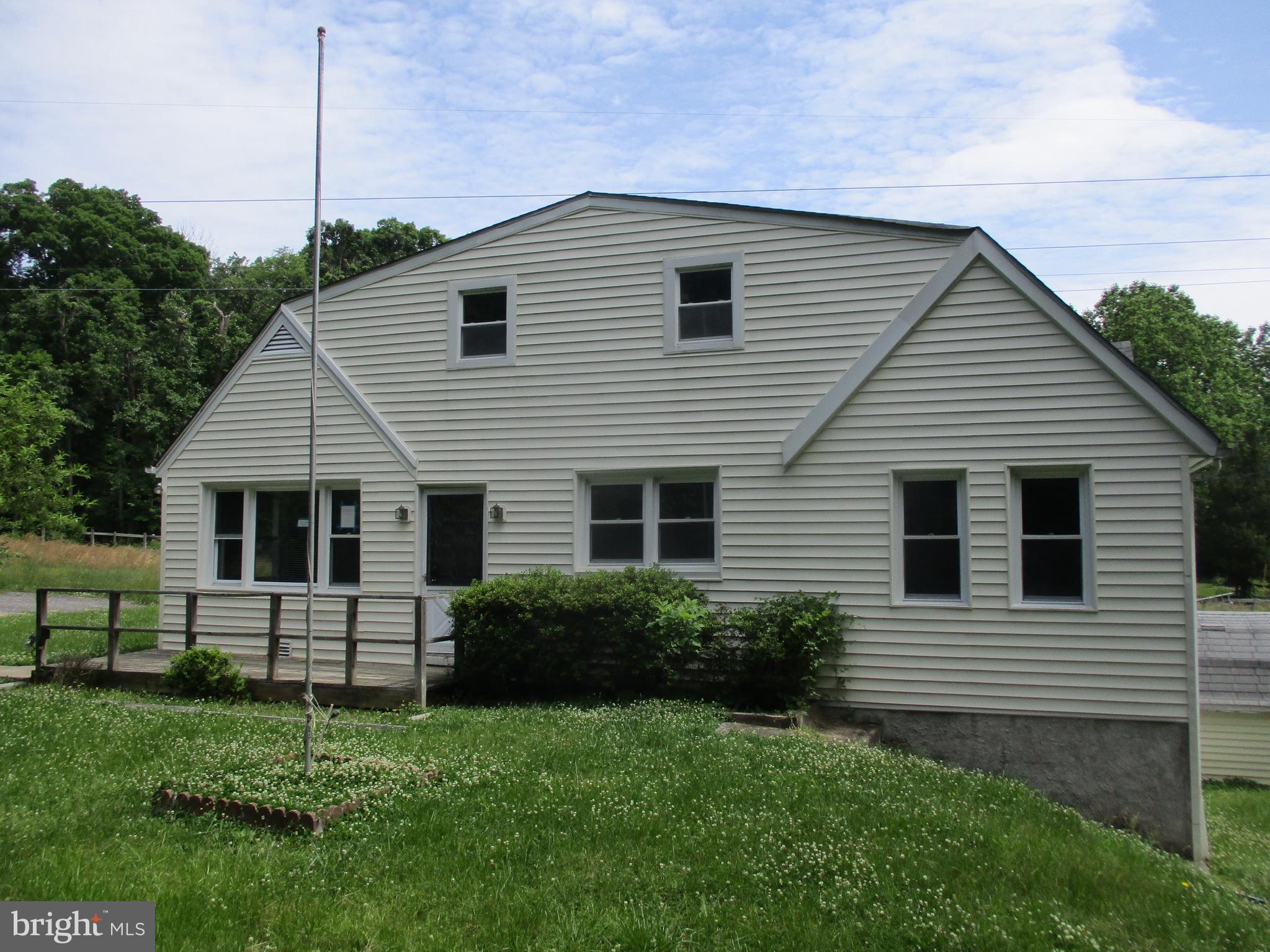 5667 Landing Road Elkridge, MD 21075 - Photo 2 of 12 Front of home