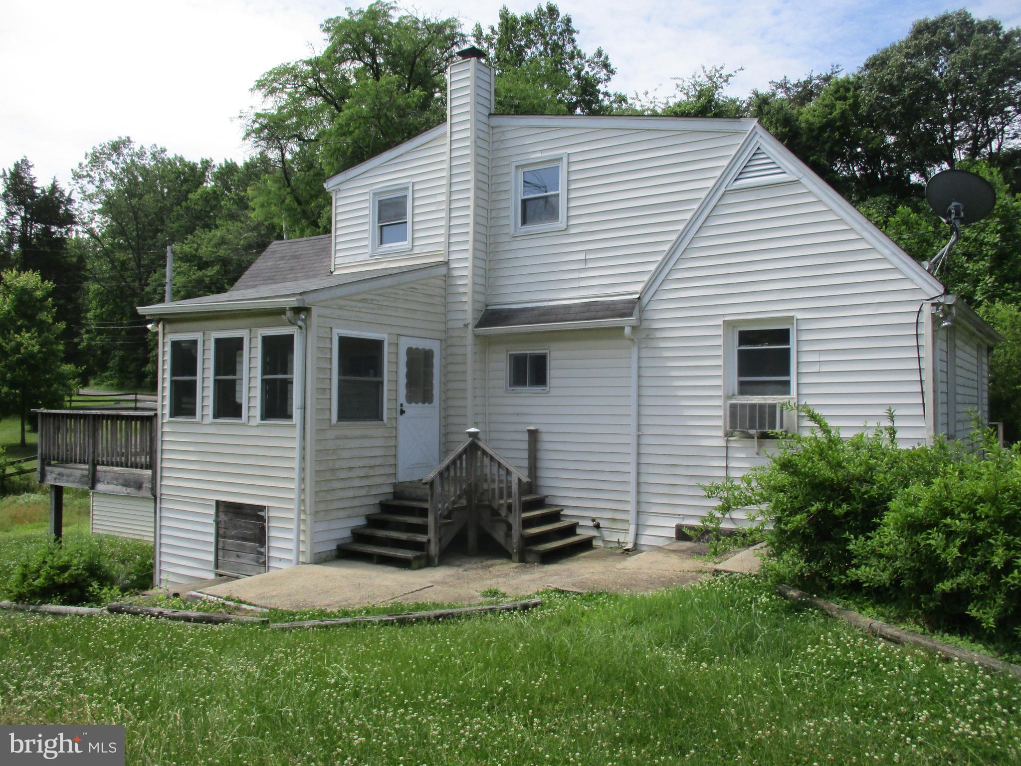 5667 Landing Road Elkridge, MD 21075 - Photo 3 of 12 Back of home