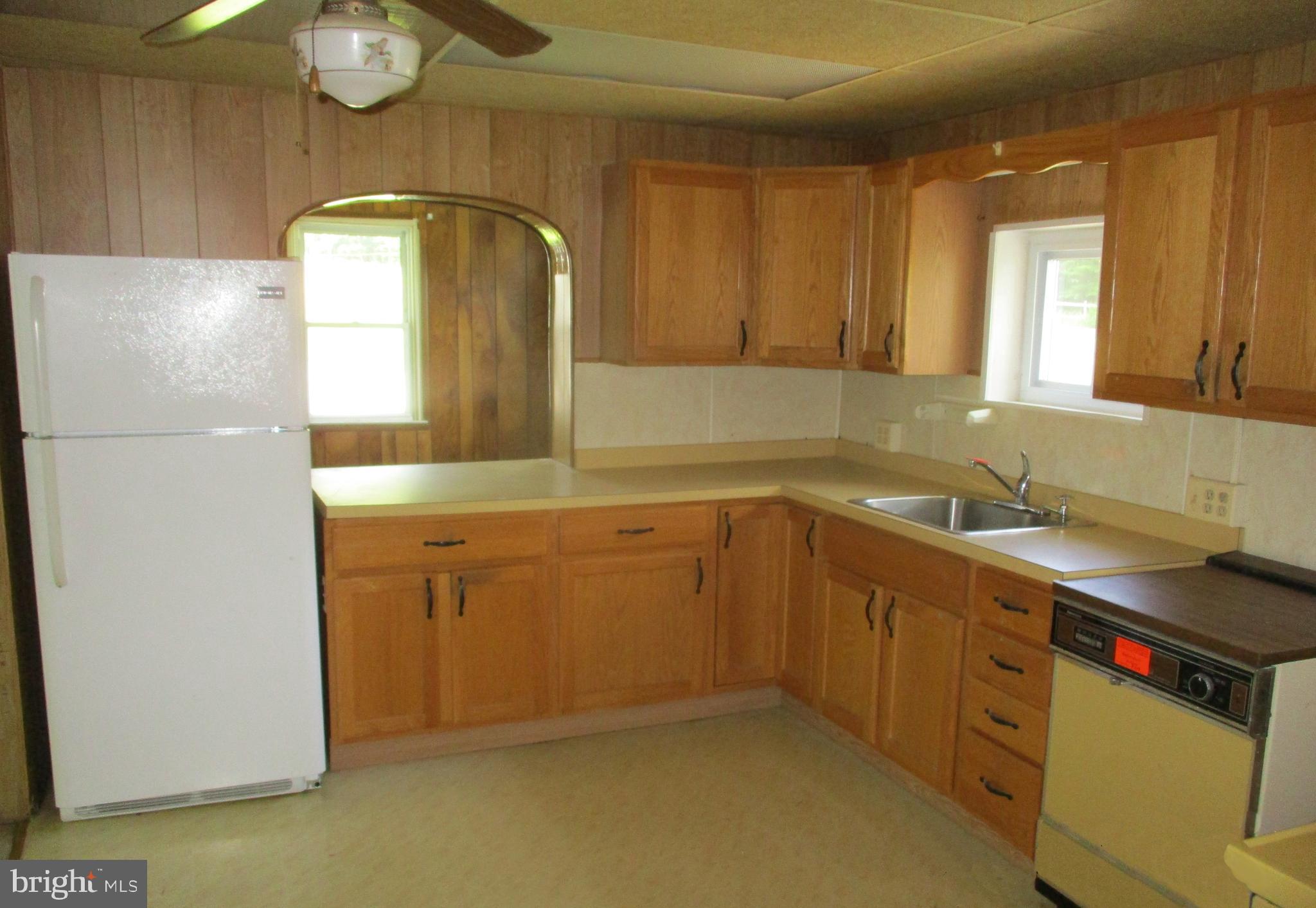 5667 Landing Road Elkridge, MD 21075 - Photo 9 of 12 Kitchen