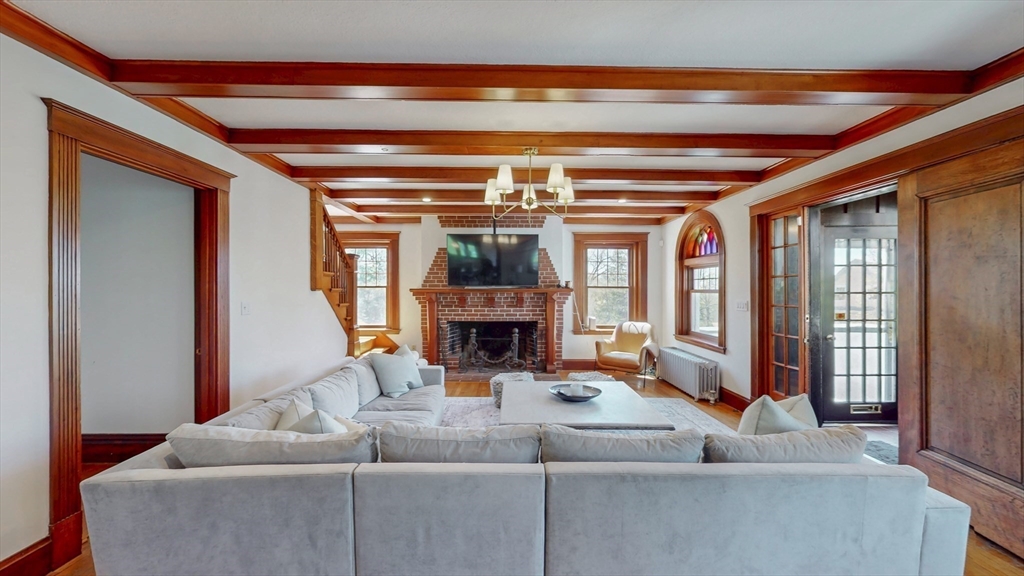 52 Rockledge Road Newton, MA 02461 - Photo 4 of 19