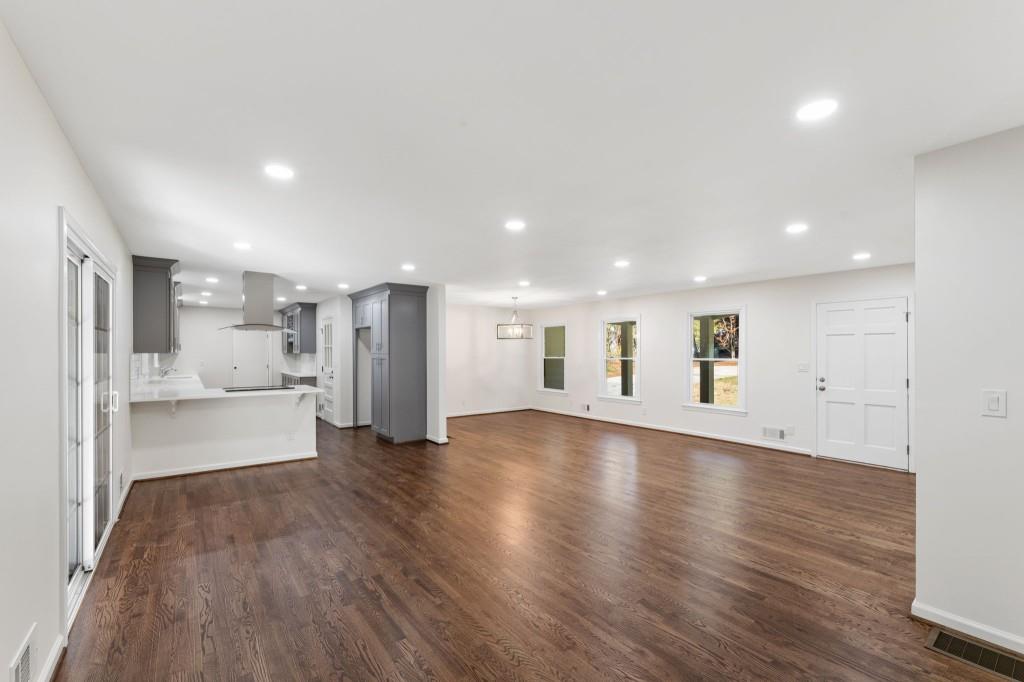 3849 Cardinal Drive Tucker, GA 30084 - Photo 5 of 30