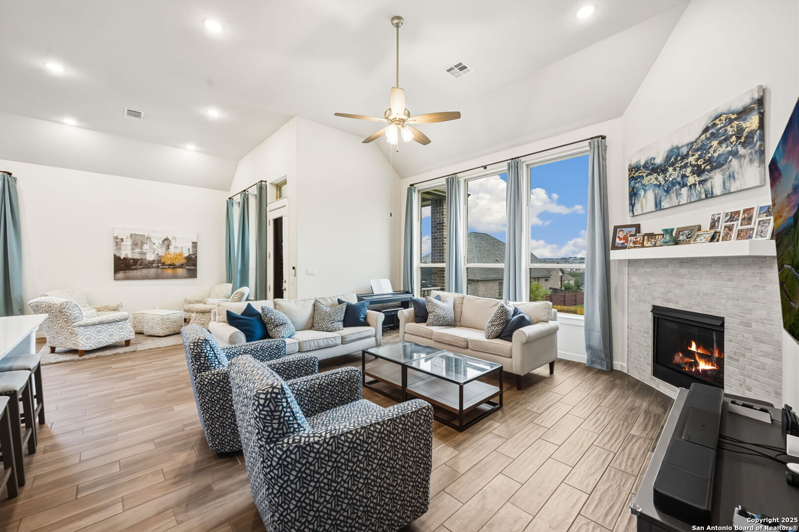 120 Quiet Oak Road San Marcos, TX 78666 - Photo 8 of 44