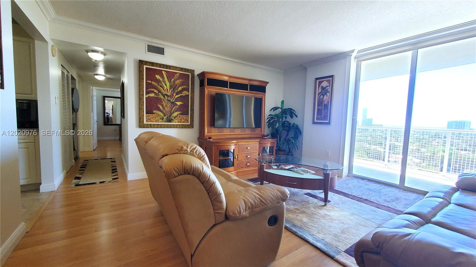 900 Southwest 8th Street, Unit 1501 Miami, FL 33130 - Photo 4 of 20