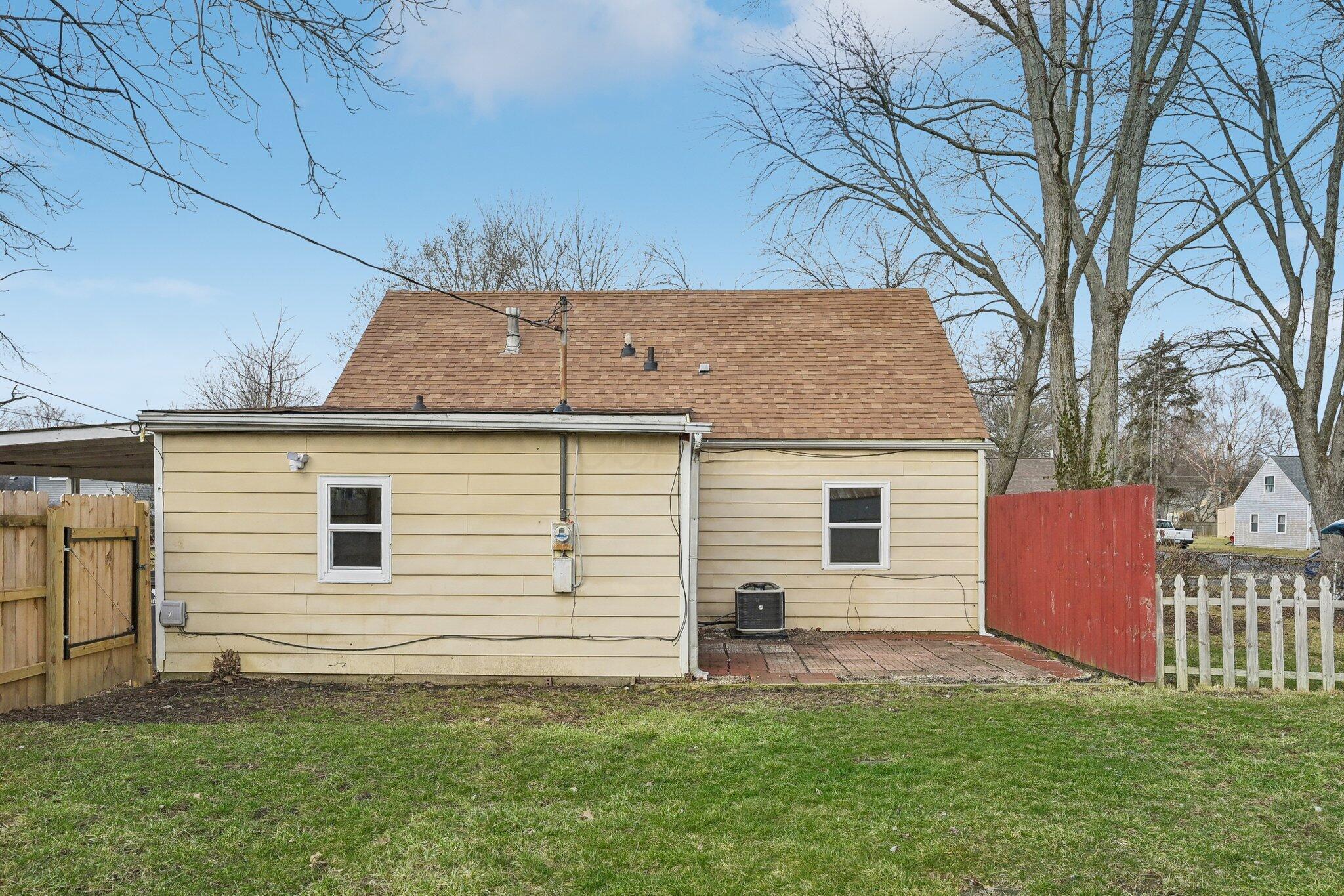 898 Bucknell Road Columbus, OH 43213 - Photo 8 of 30 listing_7