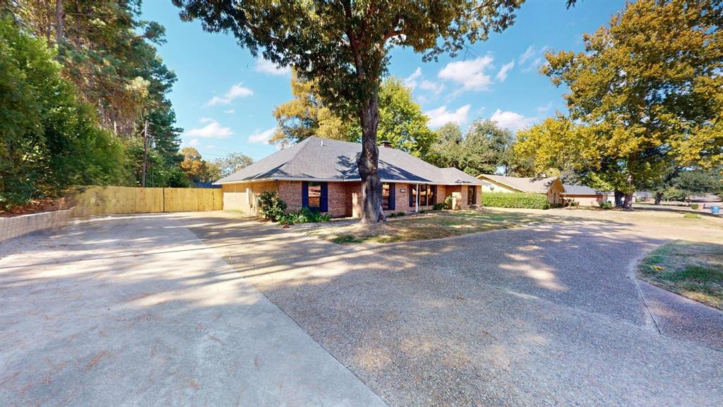 1110 Mill Run Road Athens, TX 75751 - Photo 20 of 24 a front view of a house with yard and green space