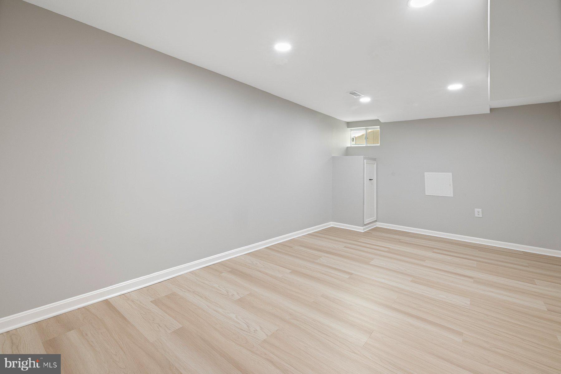 7518 Candytuft Court Springfield, VA 22153 - Photo 38 of 47 a view of empty room