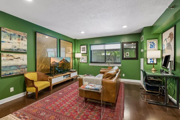 $174,000 | 3131 Excelsior Boulevard, Unit 113, Minneapolis, MN 55416