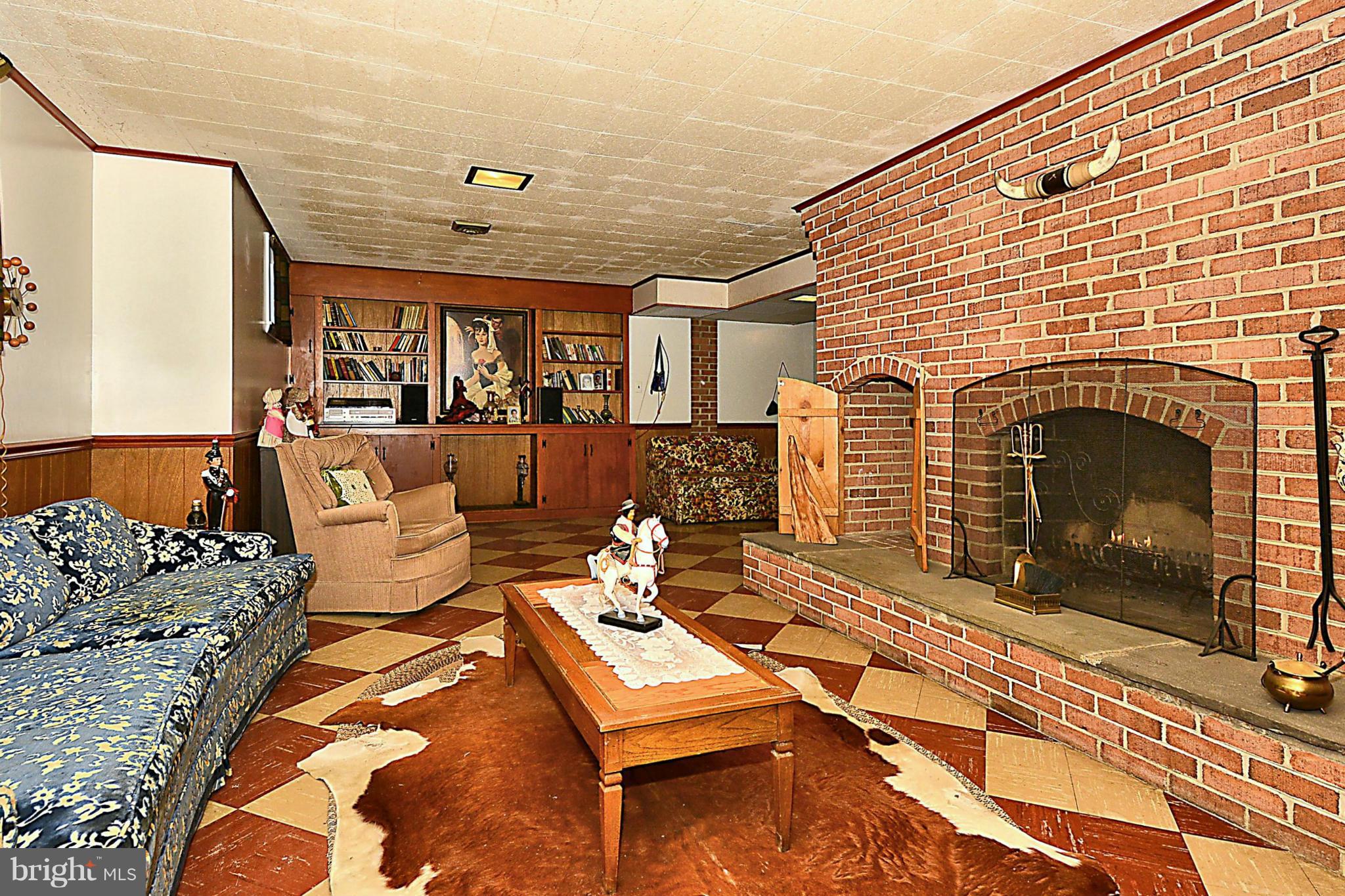 901 Orchard Way Silver Spring, MD 20904 - Photo 16 of 24 Basement - Recreation area
