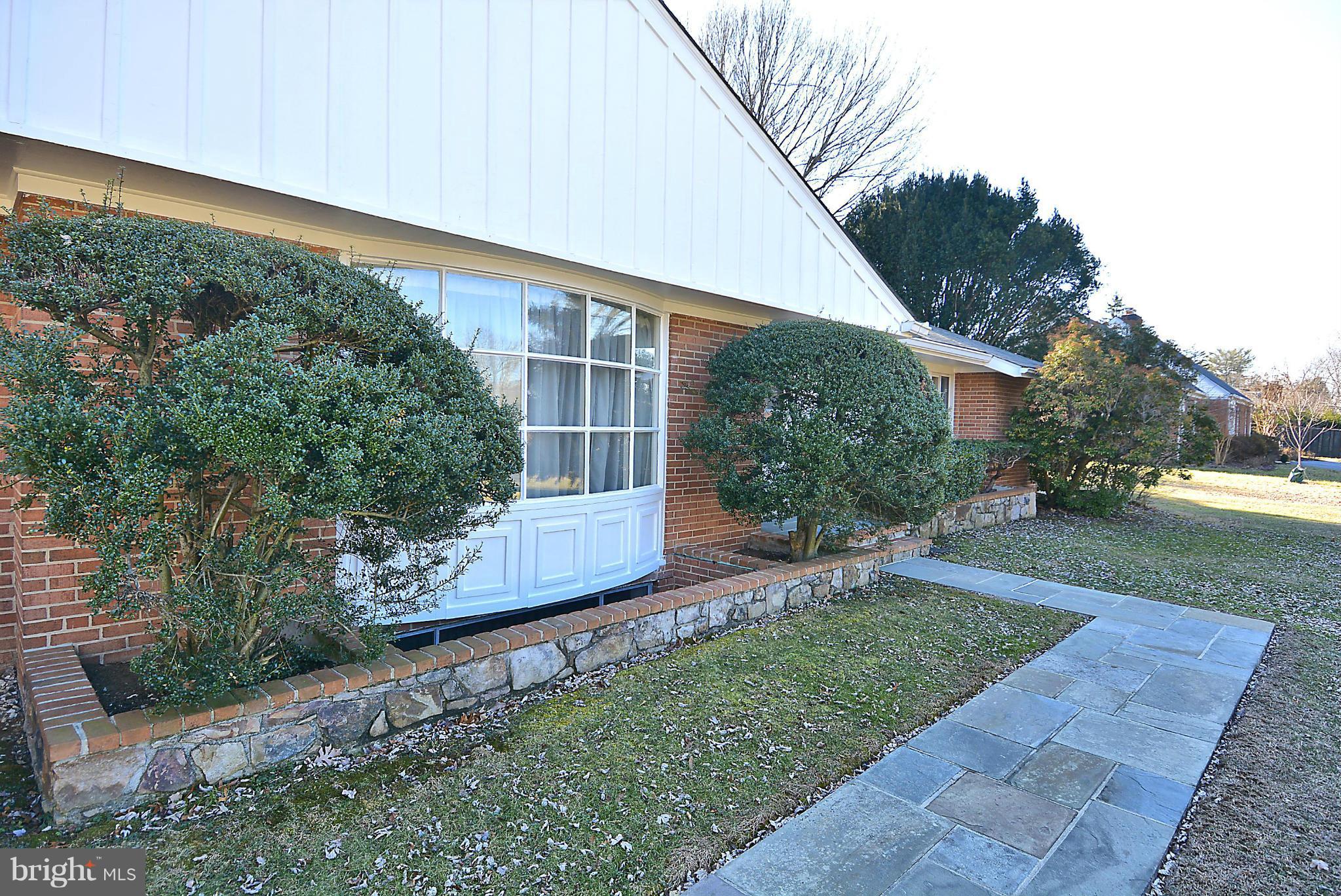 901 Orchard Way Silver Spring, MD 20904 - Photo 3 of 24 Exterior (Front)