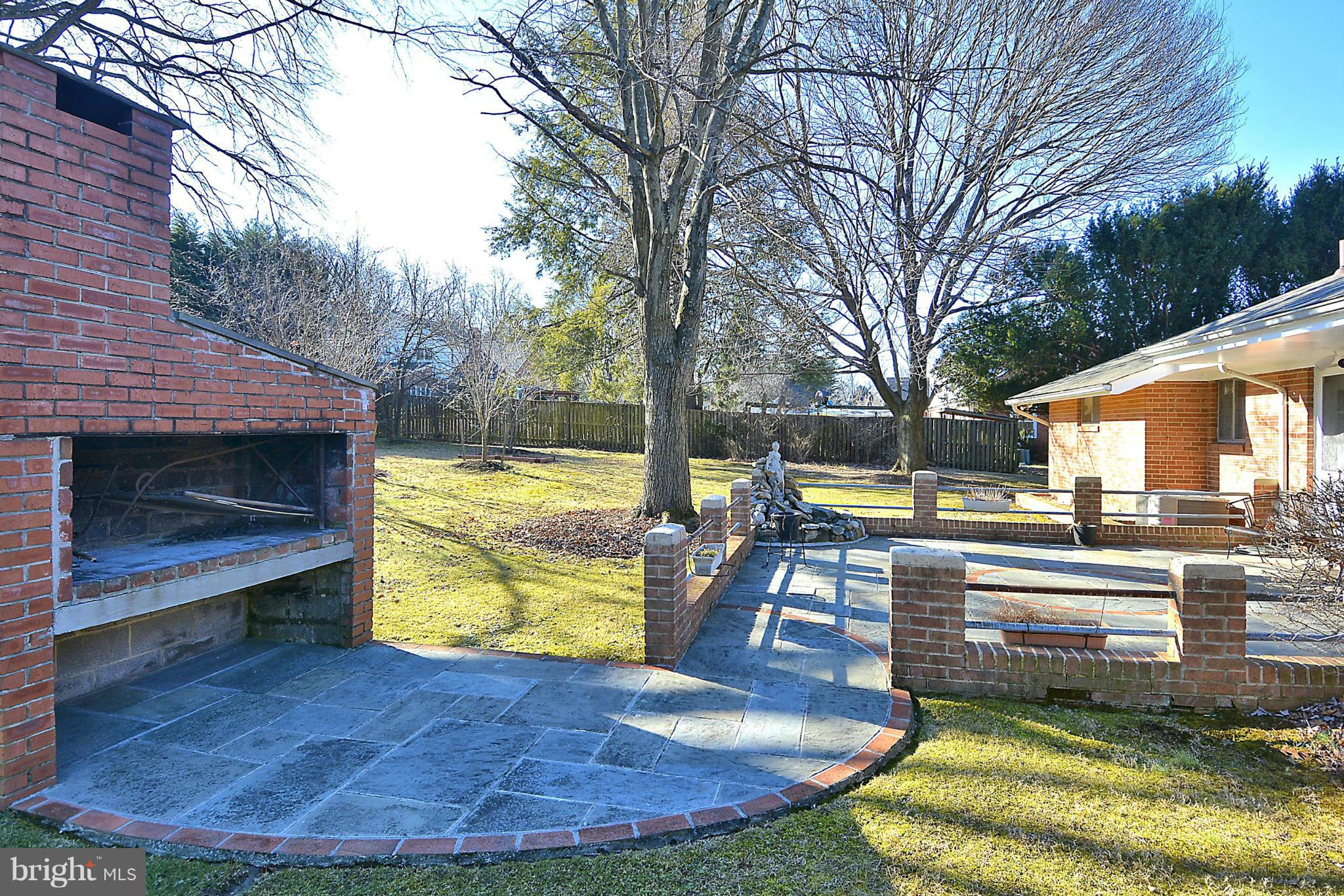901 Orchard Way Silver Spring, MD 20904 - Photo 22 of 24 Exterior (Rear) - Patio area