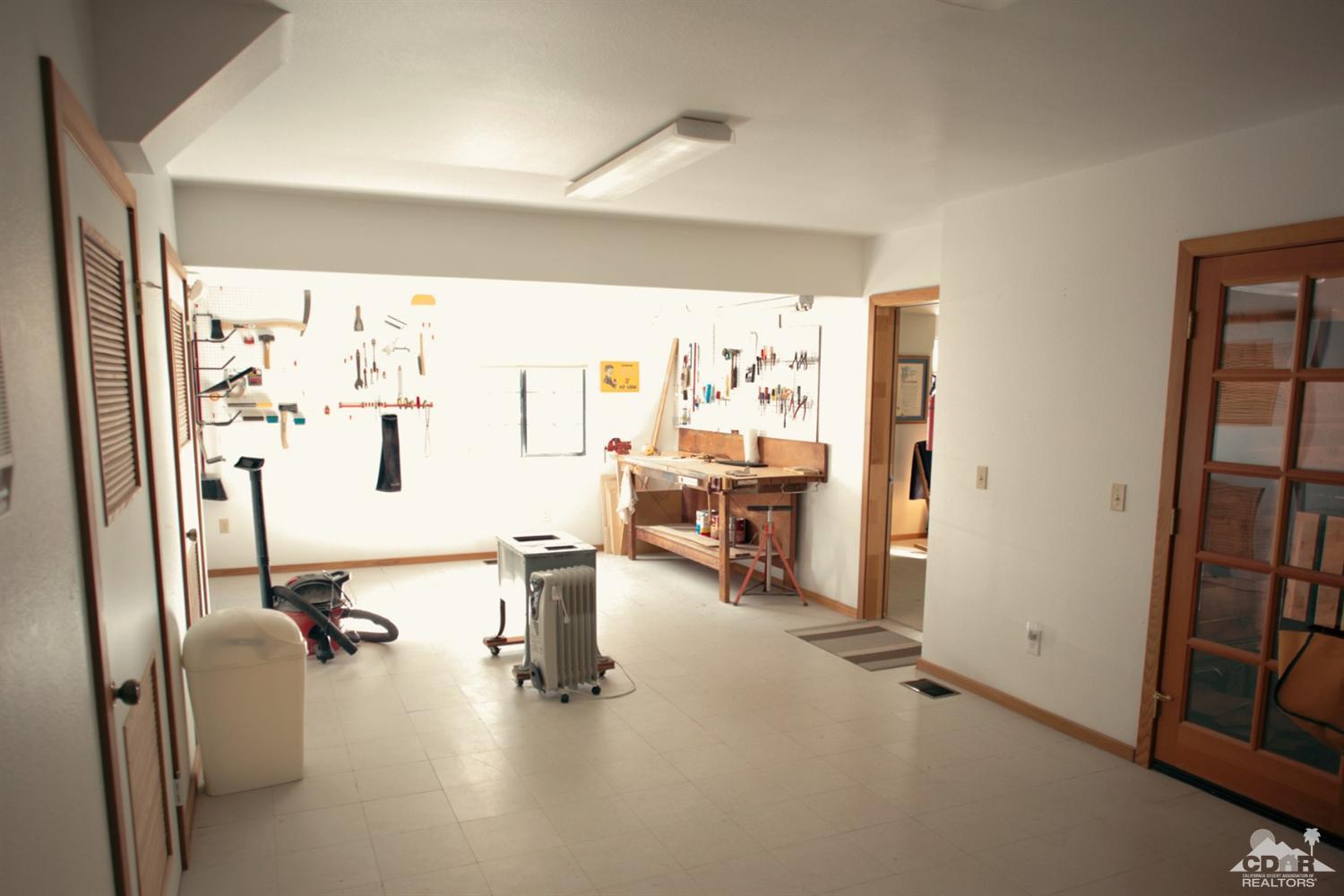 25037 Cougar Road Idyllwild, CA 92549 - Photo 51 of 73 a view of a room with gym equipment