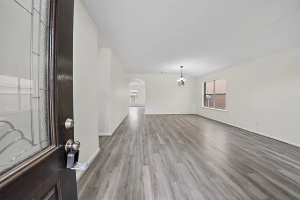 $2,000 | 1318 Hawks Nest Drive, Houston, TX 77067