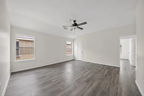 $2,000 | 1318 Hawks Nest Drive, Houston, TX 77067