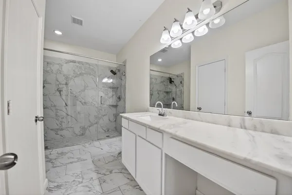 $2,000 | 1318 Hawks Nest Drive, Houston, TX 77067