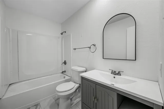 $2,250 | 4940 Watkins Drive, The Colony, TX 75056