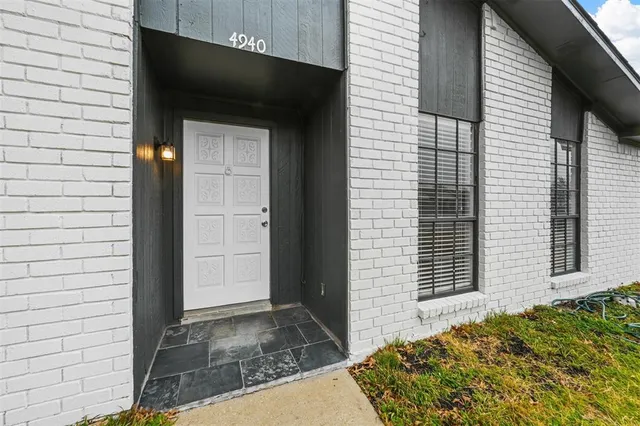 $2,250 | 4940 Watkins Drive, The Colony, TX 75056