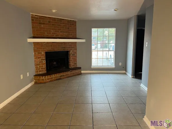 $950 | 3412 Yorkfield Drive, Unit D, Baton Rouge, LA 70816