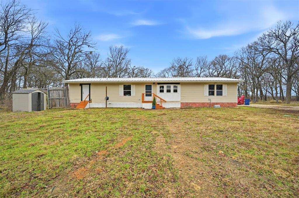 2421 Edwards Road Van Alstyne, TX 75495 - Photo 5 of 40