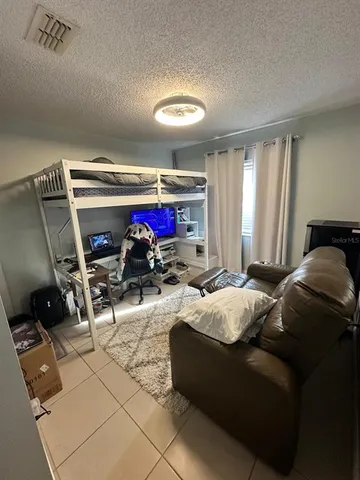 $349,900 | 173 Lake Drive, Orlando, FL 32835