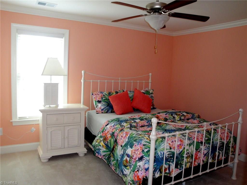 2259 Renaissance Lane High Point, NC 27262 - Photo 20 of 23 Gallery Image 20