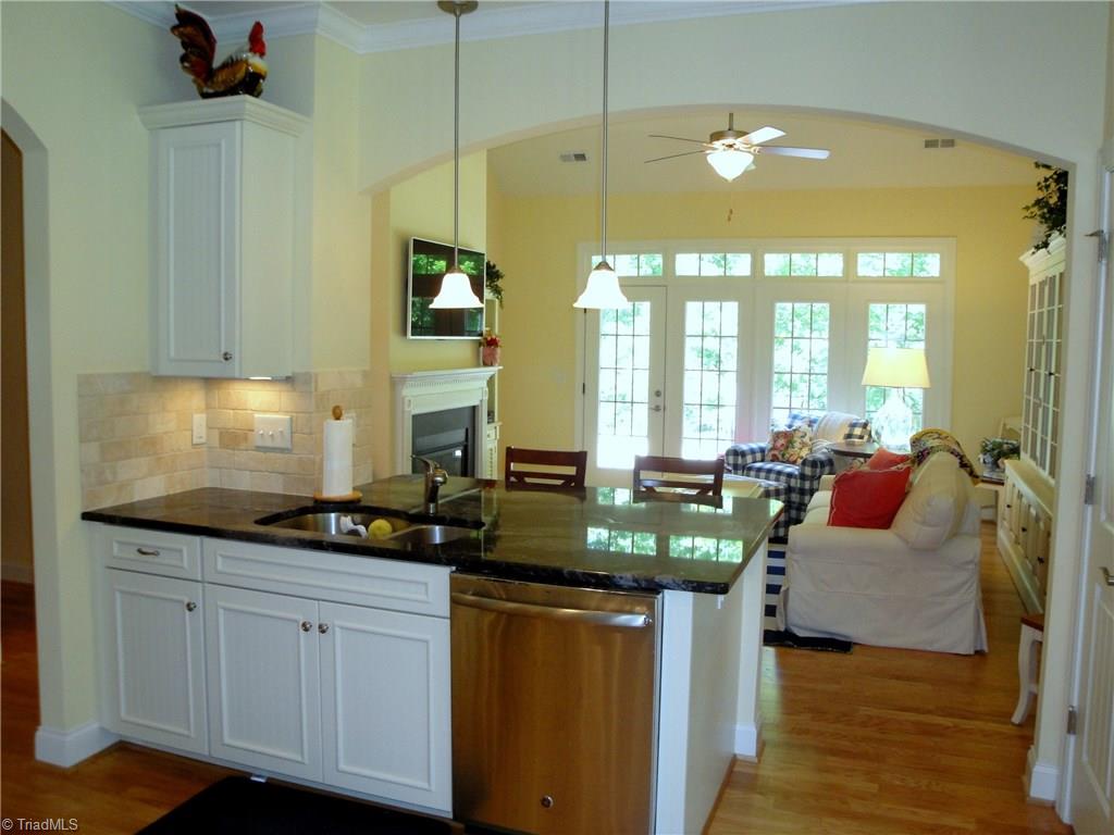 2259 Renaissance Lane High Point, NC 27262 - Photo 9 of 23 Gallery Image 9