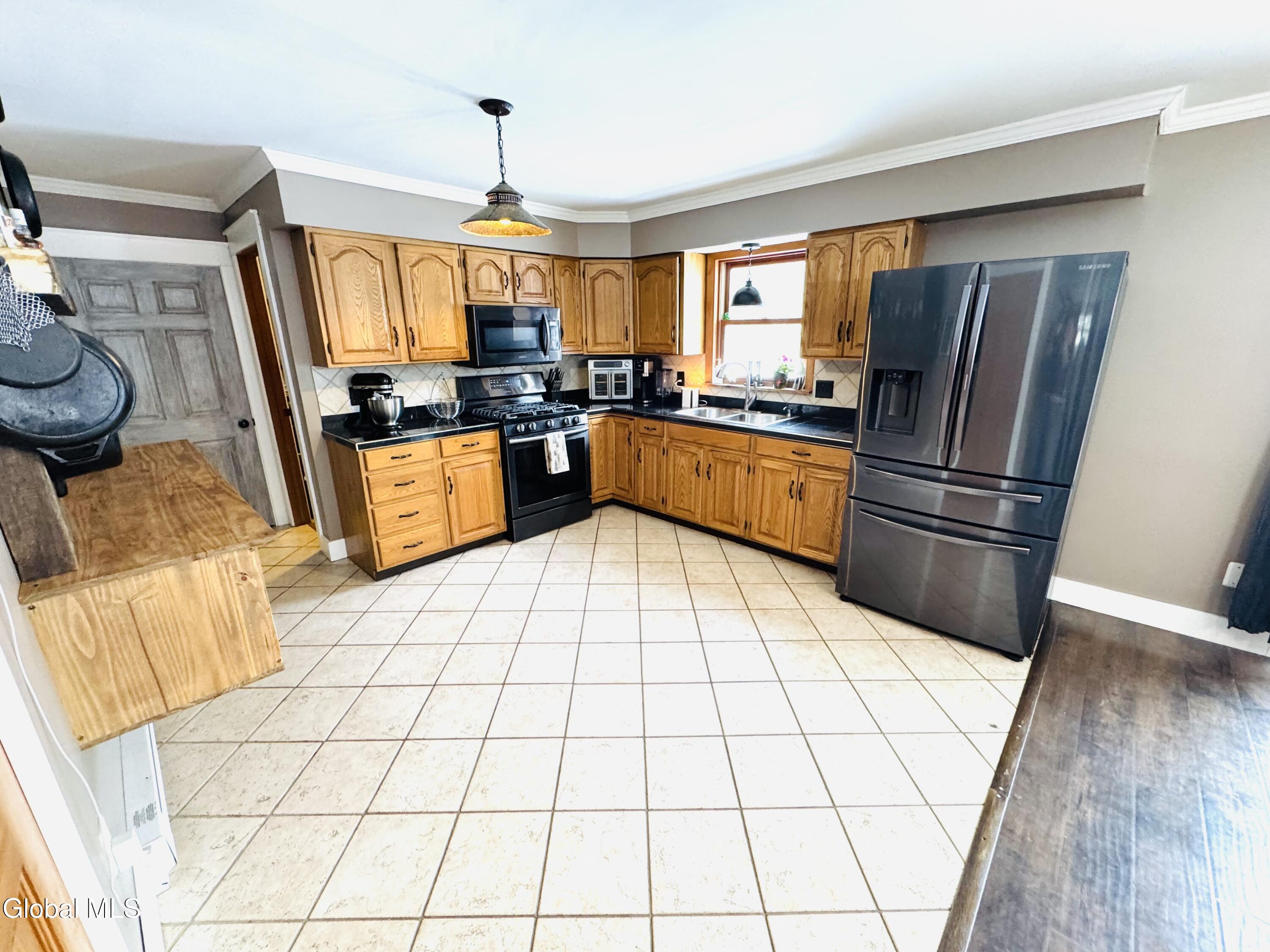 88 County Rte 25 Granville, NY 12832 - Photo 6 of 19 Kitchen