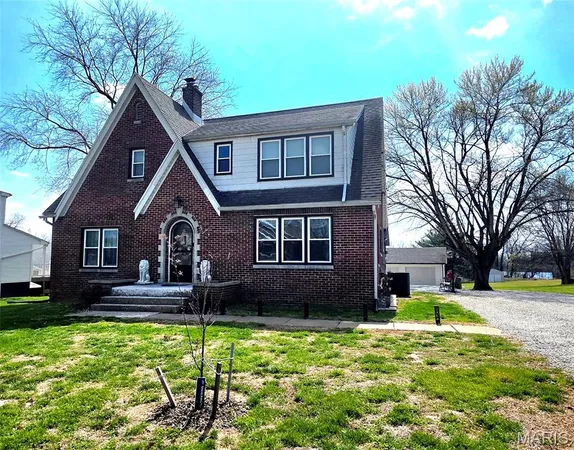 $265,000 | 925 Lehmen Drive, Chester, IL 62233