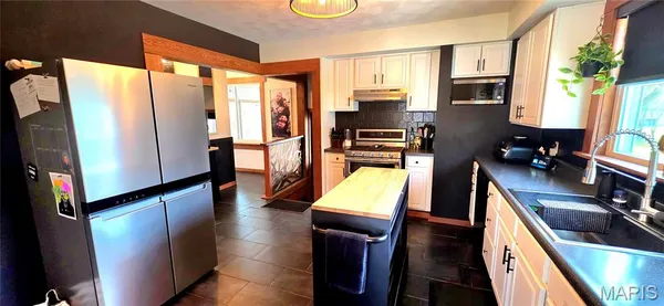 $265,000 | 925 Lehmen Drive, Chester, IL 62233