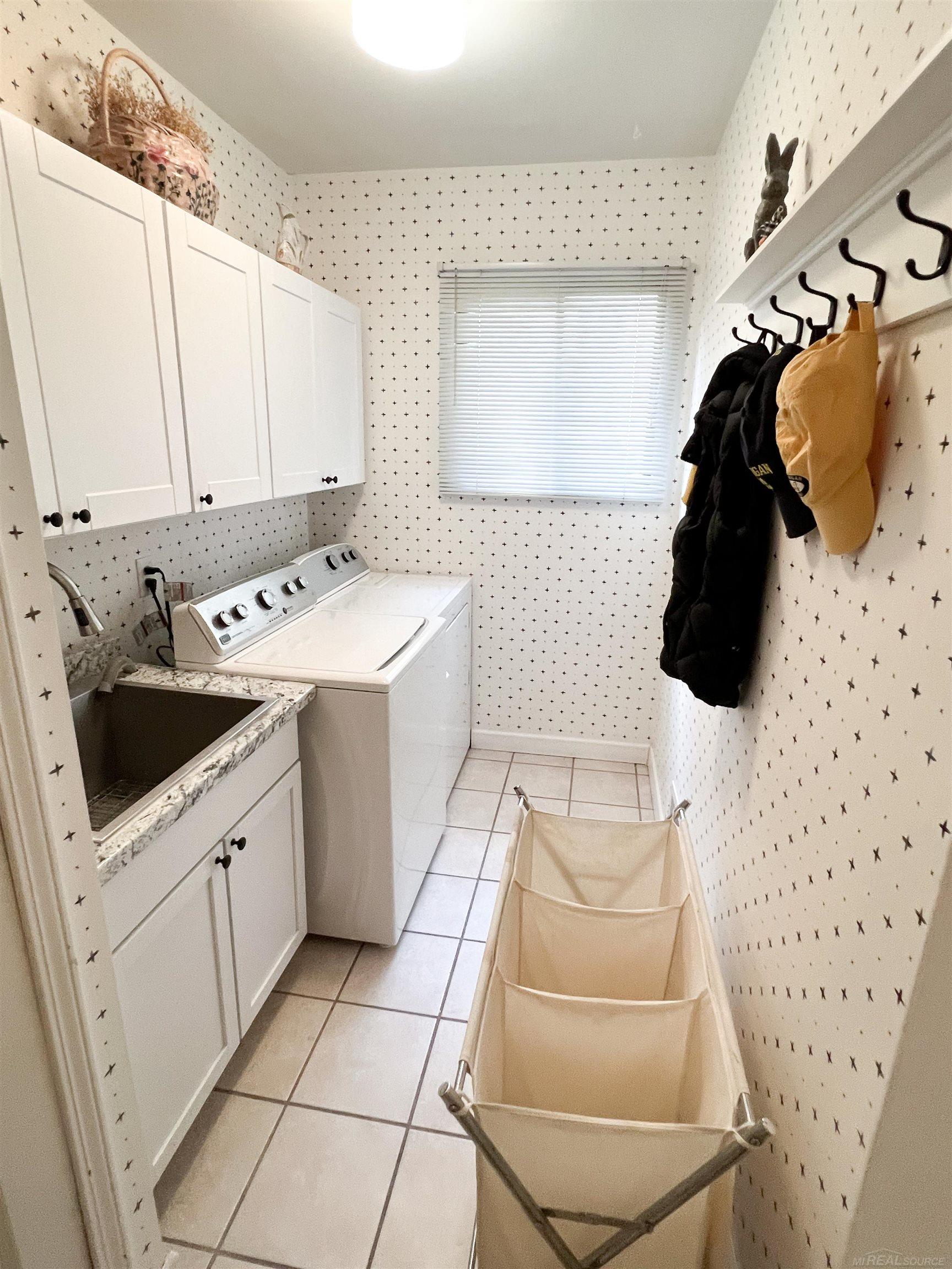 763 East Brookwood Rochester Hills Rochester, MI 48309 - Photo 32 of 60