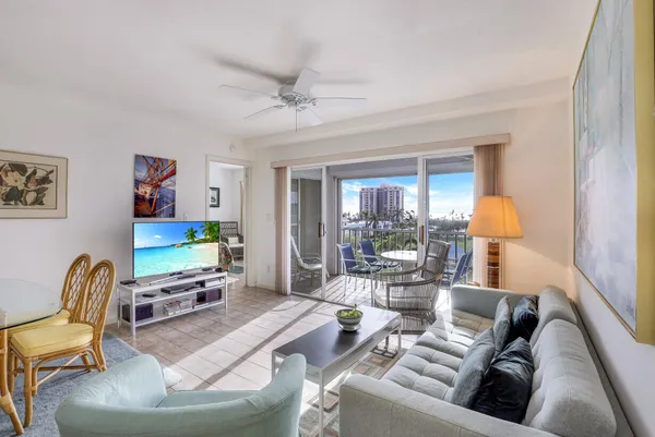 $529,000 | 133 South Collier Boulevard, Unit C502, Marco Island, FL 34145
