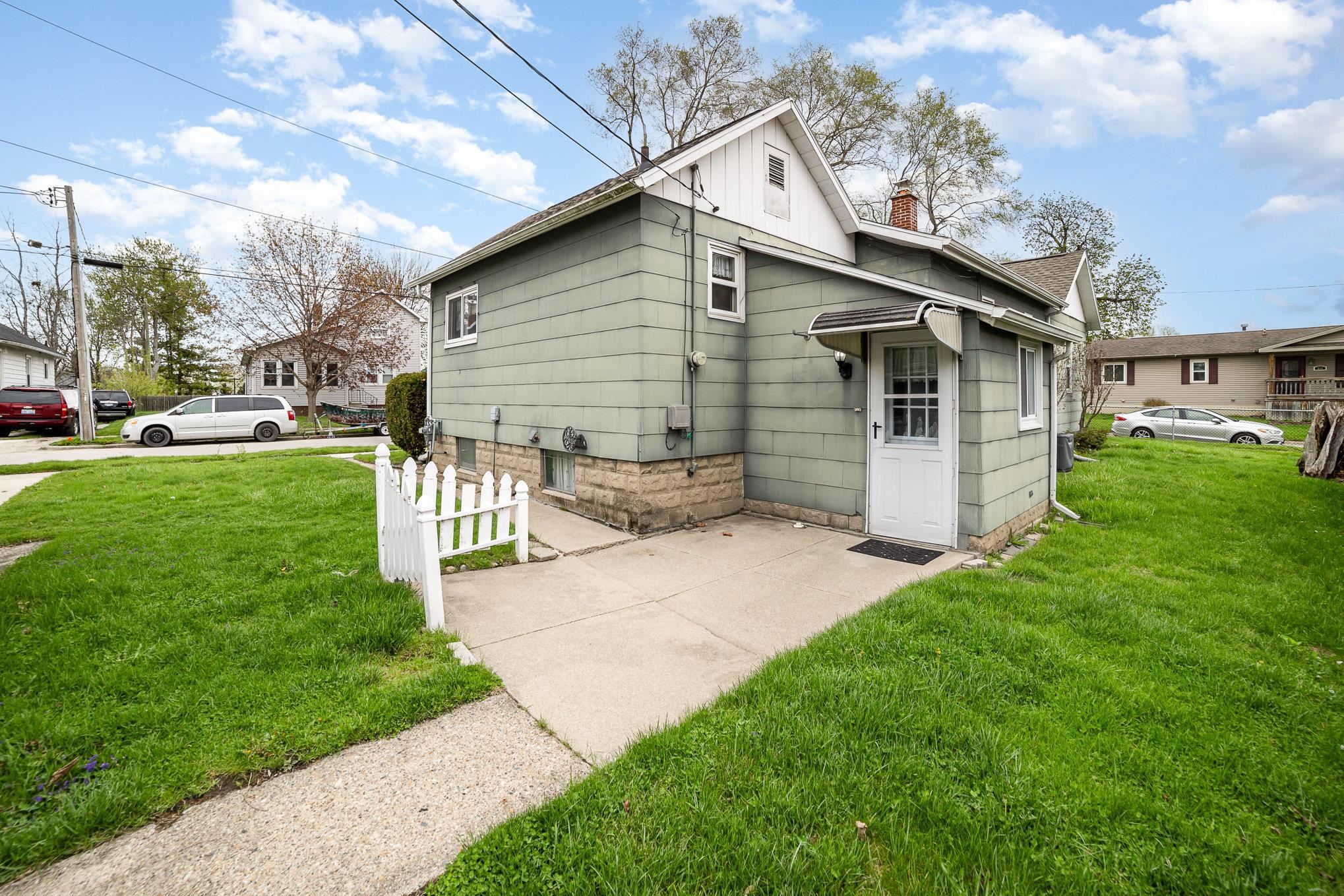 704 24th Street Bay City, MI 48708 - Photo 16 of 20 Gallery Image 16