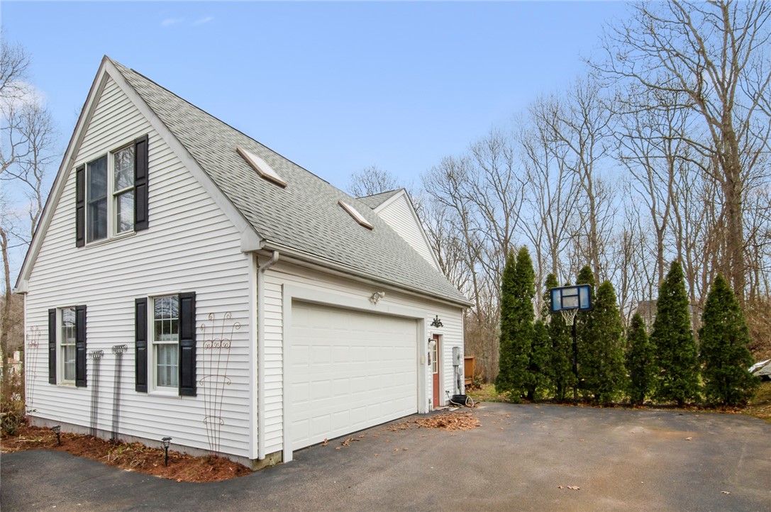 40 Rockridge Road Westerly, RI 02891 - Photo 33 of 33
