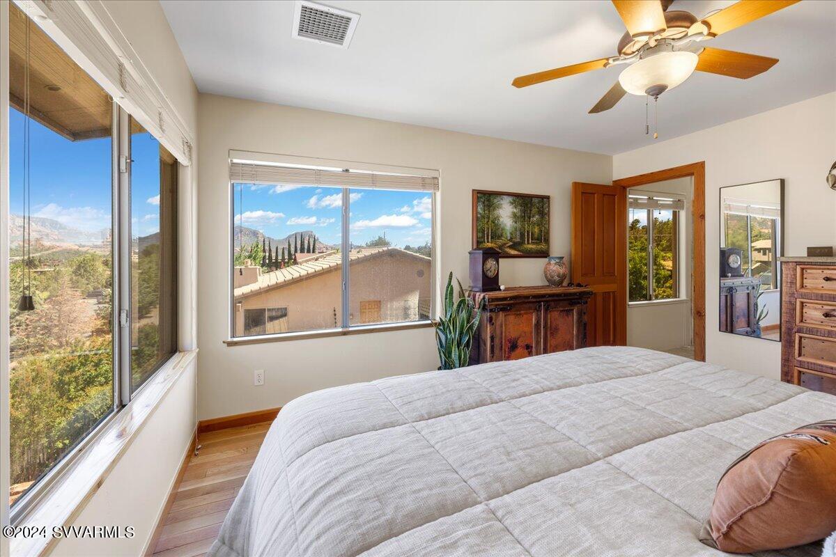 520 Jordan Road, Unit 9 Sedona, AZ 86336 - Photo 14 of 32 Primary Suite