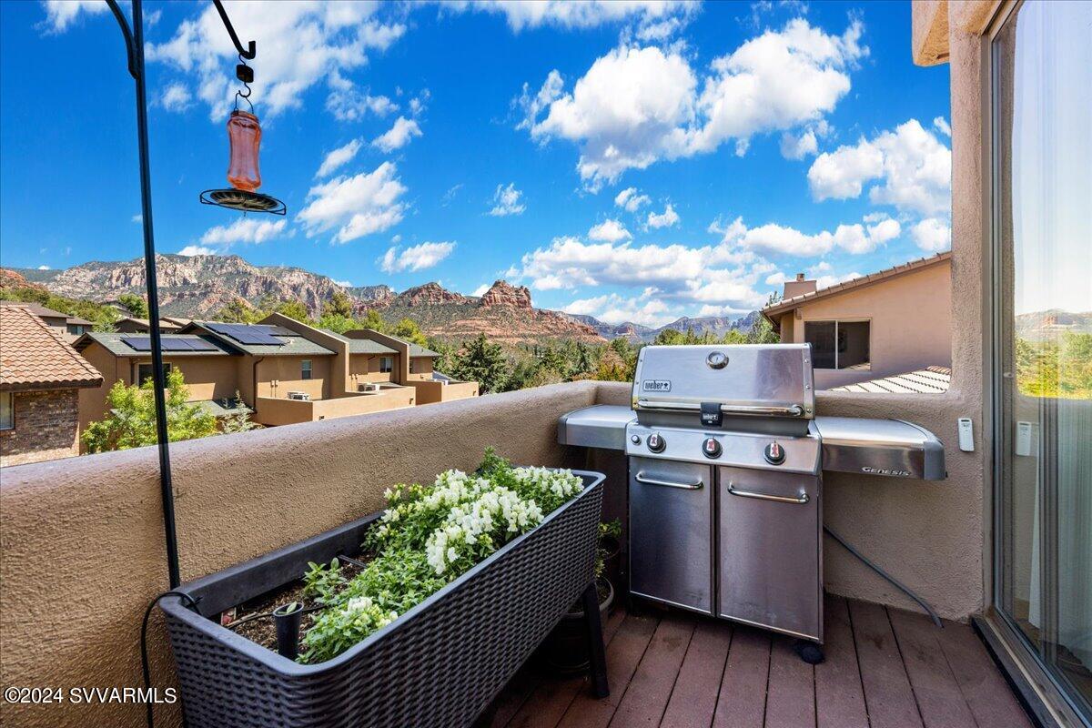 520 Jordan Road, Unit 9 Sedona, AZ 86336 - Photo 24 of 32 Deck