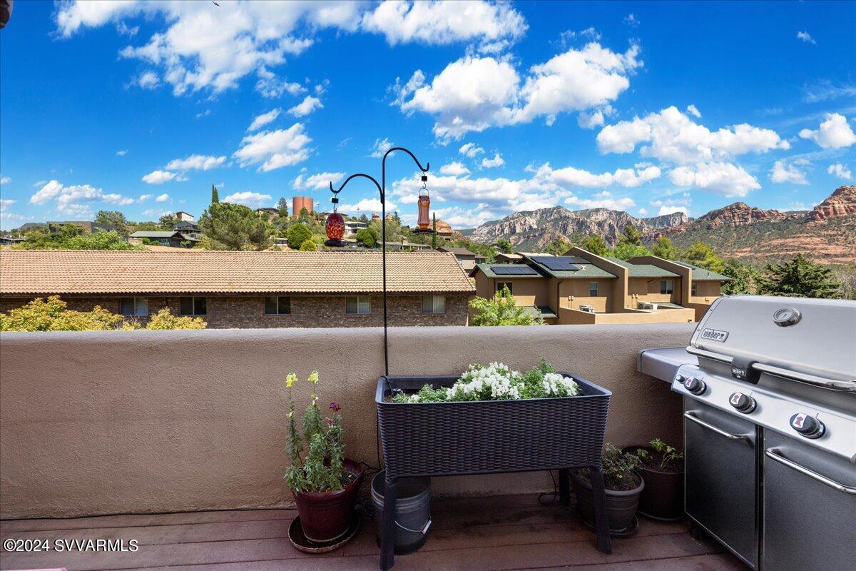 520 Jordan Road, Unit 9 Sedona, AZ 86336 - Photo 25 of 32 Deck