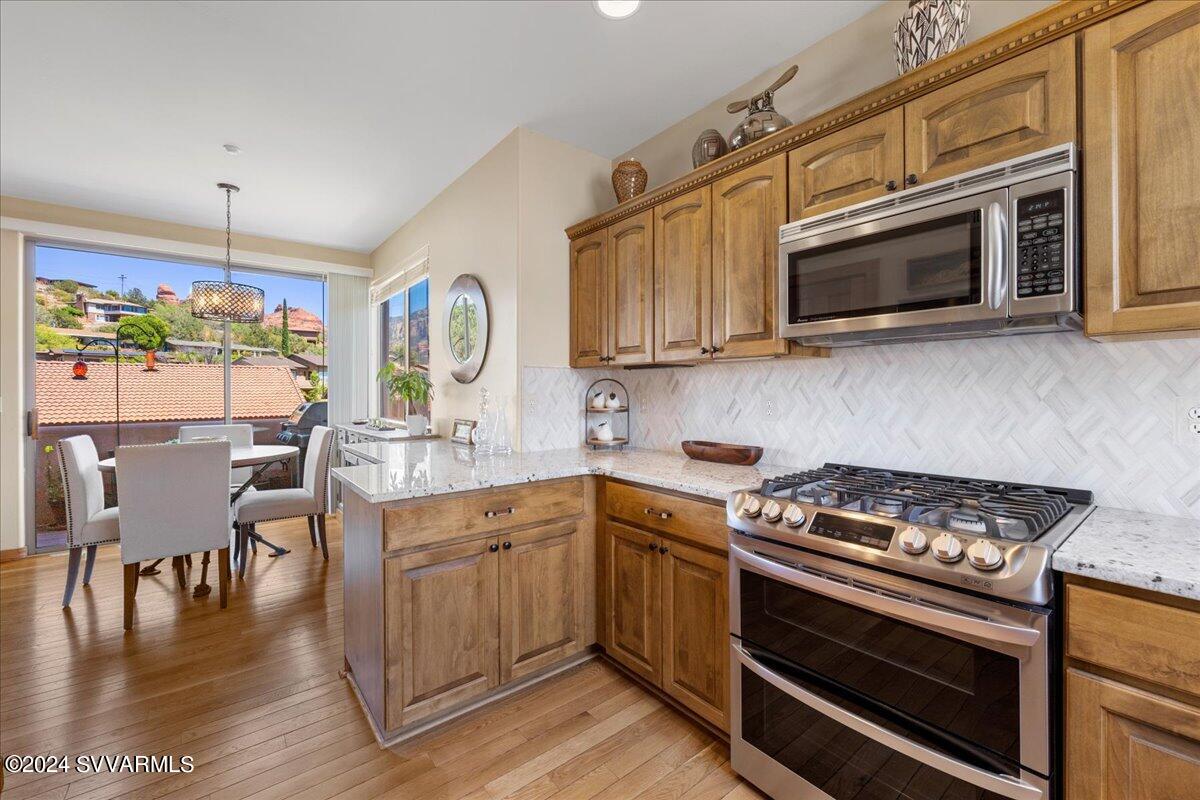 520 Jordan Road, Unit 9 Sedona, AZ 86336 - Photo 7 of 32 Kitchen