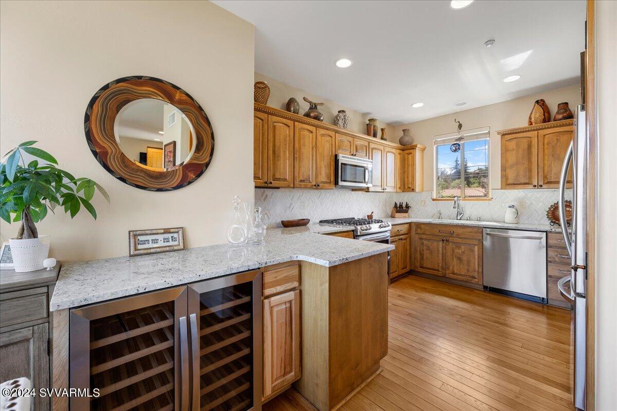 520 Jordan Road, Unit 9 Sedona, AZ 86336 - Photo 8 of 32 Kitchen
