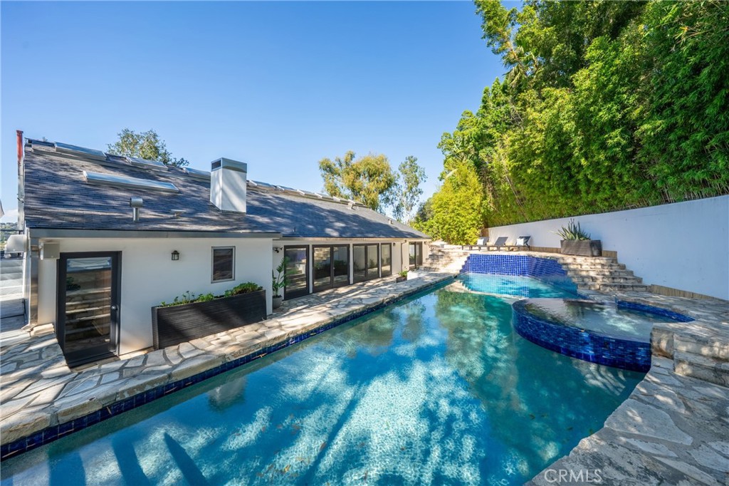 9653 Oak Pass Road Beverly Hills, CA 90210 - Photo 35 of 42