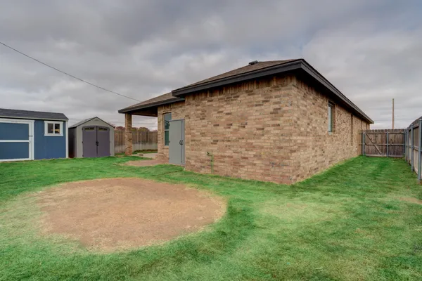 $335,000 | 204 Joliet Avenue, Levelland, TX 79336